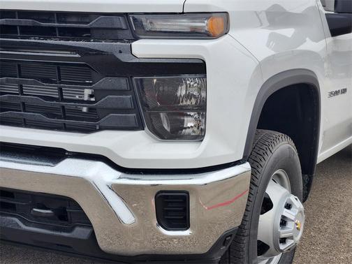 2025 Chevrolet Silverado 3500 WT