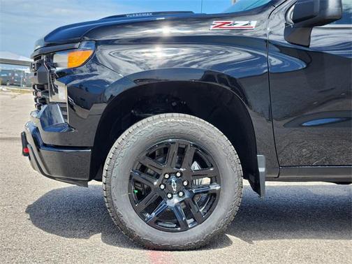 2025 Chevrolet Silverado 1500 Custom Trail Boss