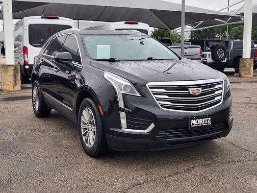 Stellar Black Metallic 2019 Cadillac XT5 Luxury