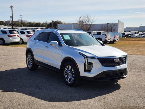 2024 Cadillac XT4 Premium Luxury