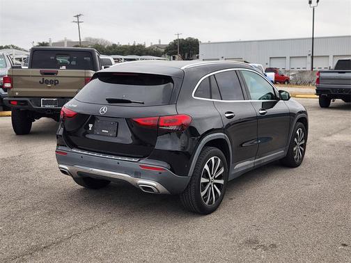 2023 Mercedes-Benz GLA 250 Base