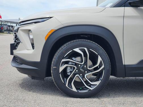 White Sands 2026 Chevrolet Trailblazer RS