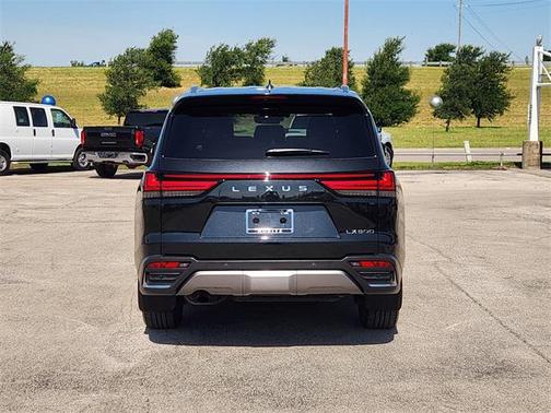 2024 Lexus LX 600 Luxury