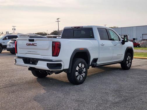 2025 GMC Sierra 2500 Denali
