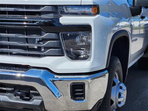 2025 Chevrolet Silverado 3500 WT