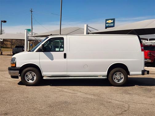 2024 Chevrolet Express 2500 RWD 2500 Regular Wheelbase WT