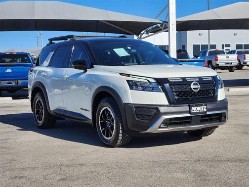 2023 Nissan Pathfinder Rock Creek 4WD