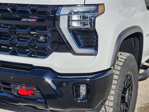 2026 Chevrolet Silverado 2500 Crew Cab, Standard Bed, XR2, 4WD