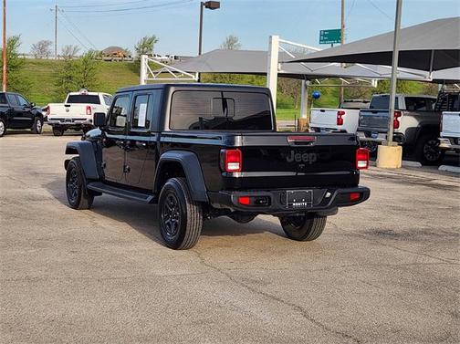 2023 Jeep Gladiator Sport