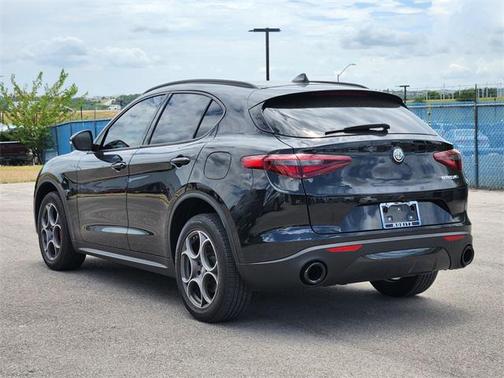 2022 Alfa Romeo Stelvio Sprint