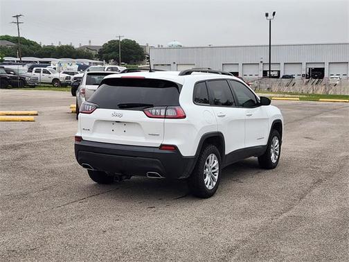 2022 Jeep Cherokee Latitude Lux