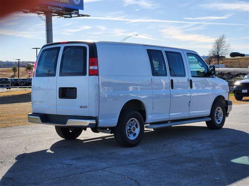 2024 GMC Savana 2500 Work Van