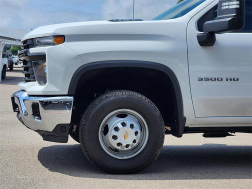 2025 Chevrolet Silverado 3500 WT