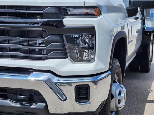 2025 Chevrolet Silverado 3500 WT