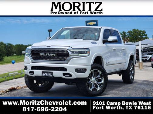 Ivory White Tri-Coat Pearlcoat 2023 RAM 1500 Limited