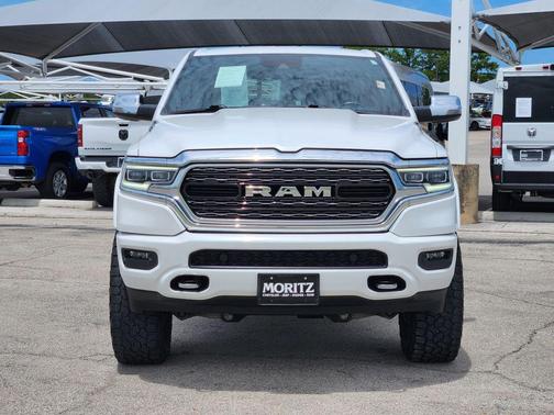 Ivory White Tri-Coat Pearlcoat 2023 RAM 1500 Limited