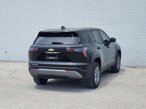 Mosaic Black Metallic 2026 Chevrolet Equinox 1LT