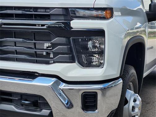 2025 Chevrolet Silverado 3500 WT