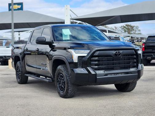 2025 Toyota Tundra SR5