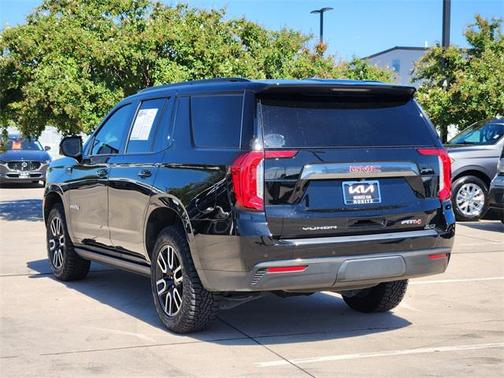 2023 GMC Yukon 4WD AT4