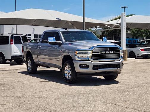 2024 RAM 2500 Laramie Crew Cab 4x4 6'4' Box
