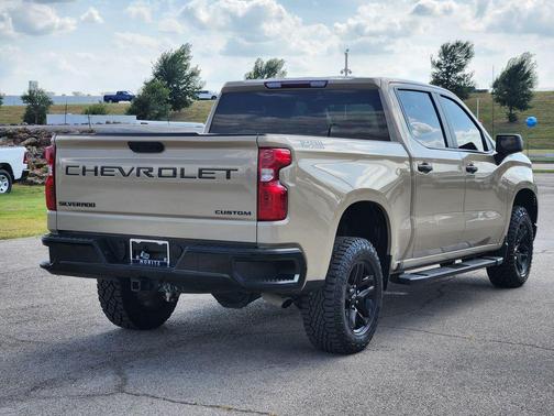Sand Dune Metallic 2022 Chevrolet Silverado 1500 Custom Trail Boss