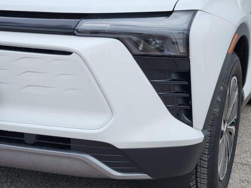 2025 Chevrolet Blazer EV eAWD LT