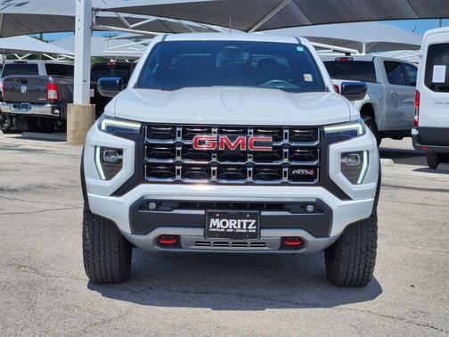 Summit White 2025 GMC Canyon AT4