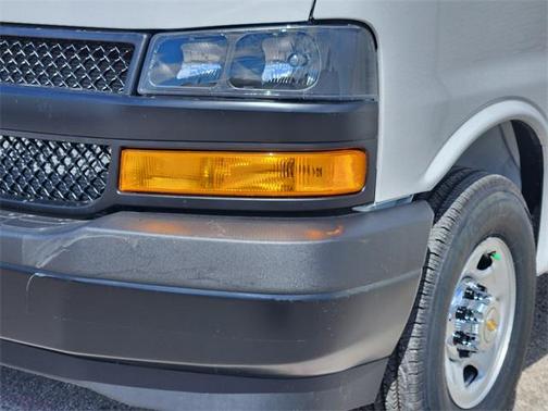 2025 Chevrolet Express 2500 RWD 2500 Regular Wheelbase WT