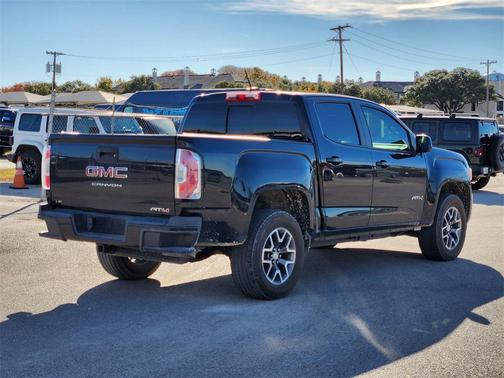 2022 GMC Canyon AT4