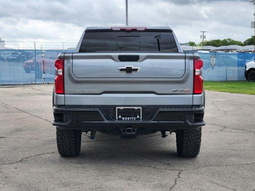 Sterling Gray Metallic 2024 Chevrolet Silverado 1500 ZR2