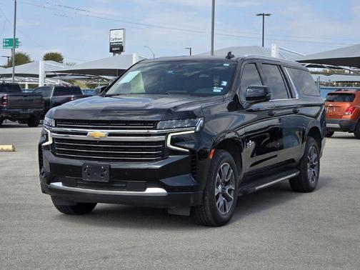 Black 2024 Chevrolet Suburban LT