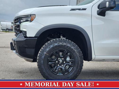 Summit White 2026 Chevrolet Silverado 1500 ZR2