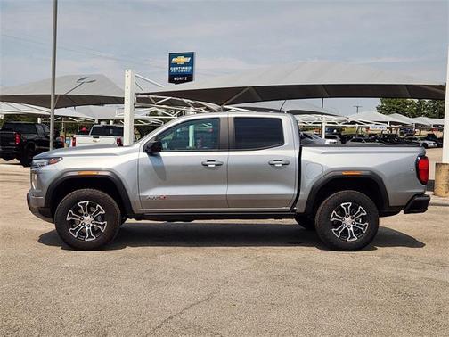 2025 GMC Canyon AT4