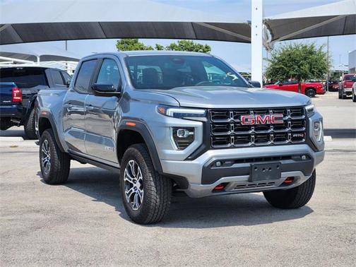 2025 GMC Canyon AT4