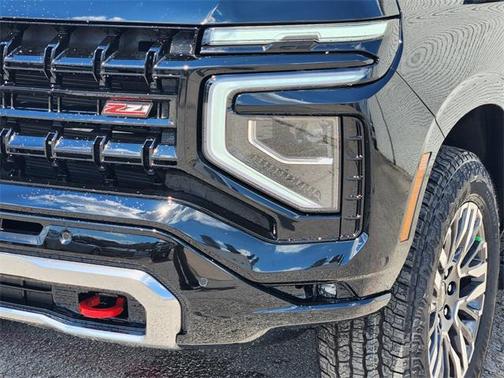 2026 Chevrolet Suburban Z71, 4WD