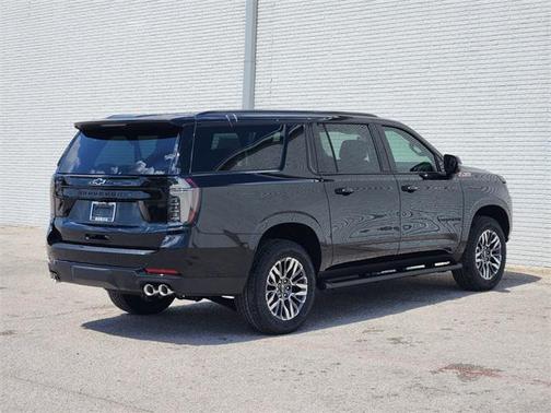 2026 Chevrolet Suburban Z71, 4WD