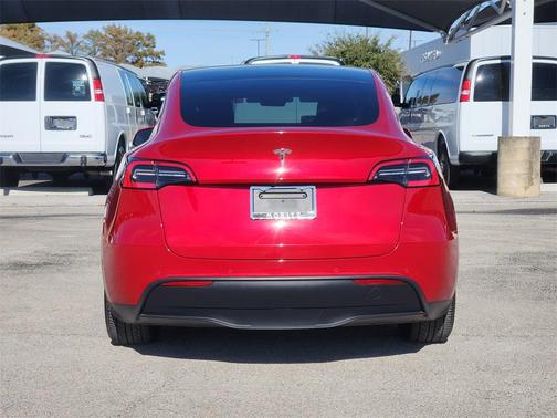 2021 Tesla Model Y Standard Range Rear-Wheel Drive