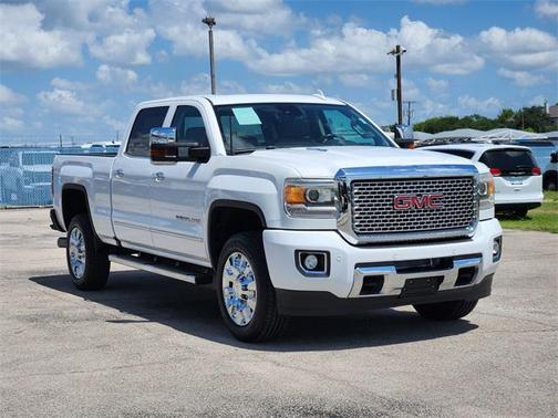 2016 GMC Sierra 2500 Denali