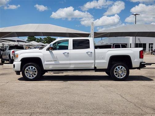 2016 GMC Sierra 2500 Denali