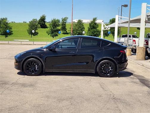 2022 Tesla Model Y Long Range Dual Motor All-Wheel Drive