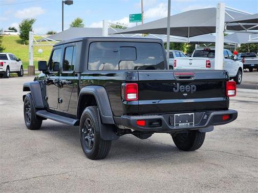 2023 Jeep Gladiator Sport