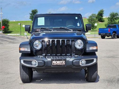 2023 Jeep Gladiator Sport