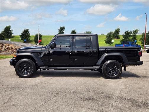 2023 Jeep Gladiator Sport
