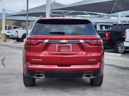 2023 Chevrolet Traverse Premier