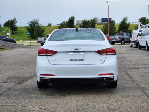 2015 Hyundai Genesis 3.8