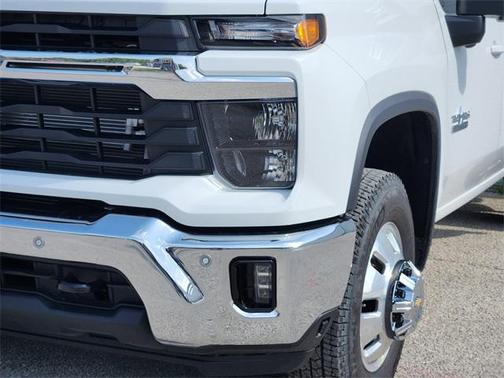 2025 Chevrolet Silverado 3500 LT
