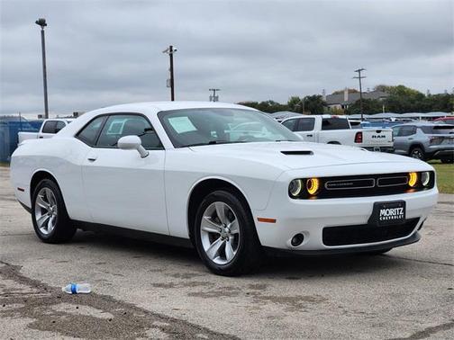 2021 Dodge Challenger SXT