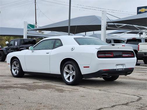 2021 Dodge Challenger SXT