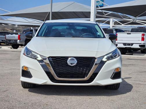 2021 Nissan Altima SR FWD